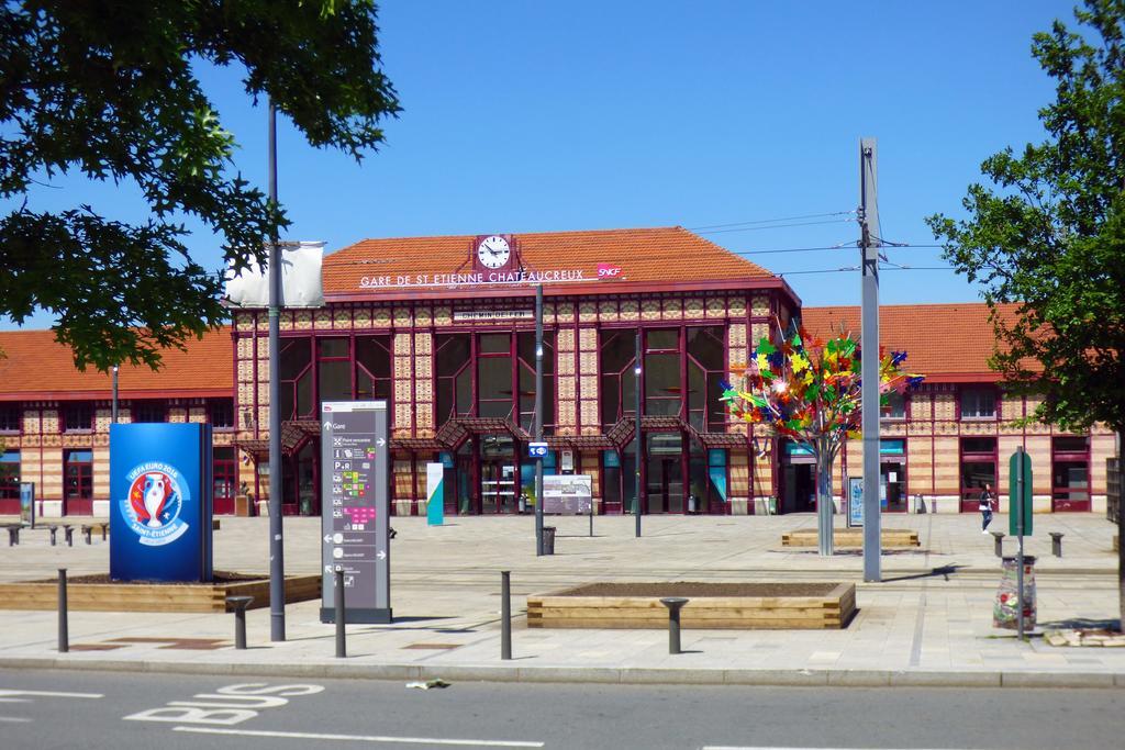 Terminus Du Forez Saint-Etienne Centre Gare Chateaucreux Bagian luar foto